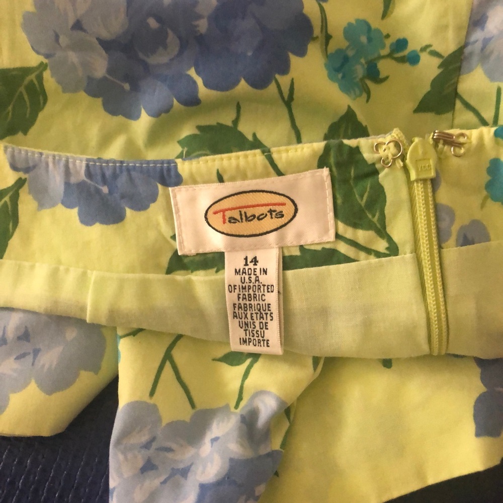 Skirt - Picture 4 of 4